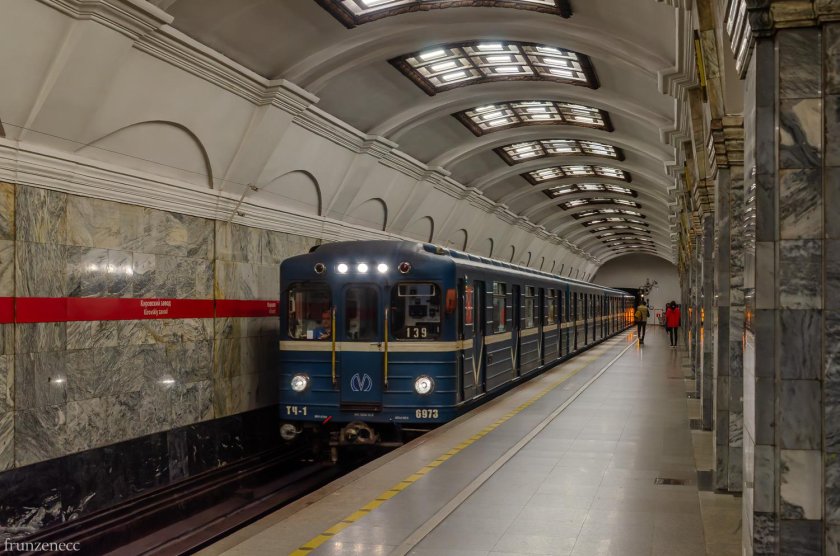 Вагоны метро санкт петербурга