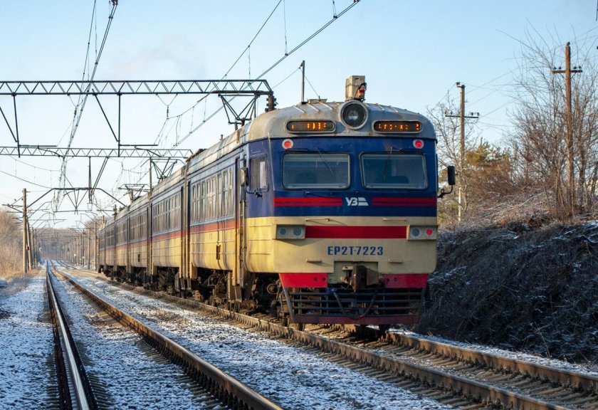 Электропоезд эр 2