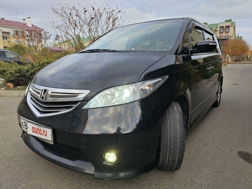 Honda elysion i рестайлинг 2006