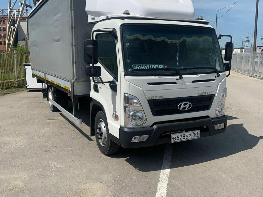 Грузовик hyundai