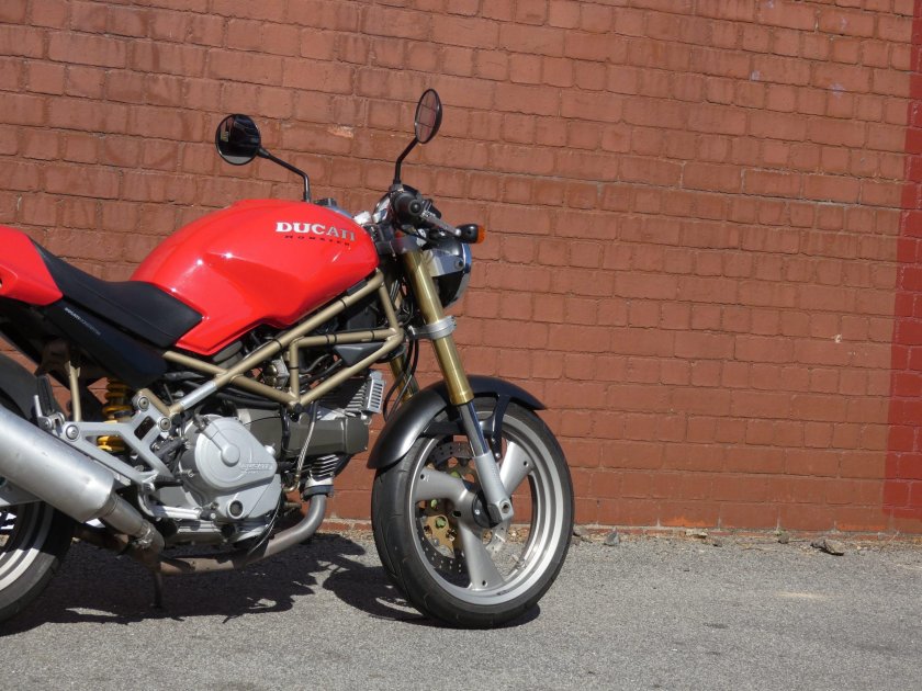 Ducati monster 400 2000