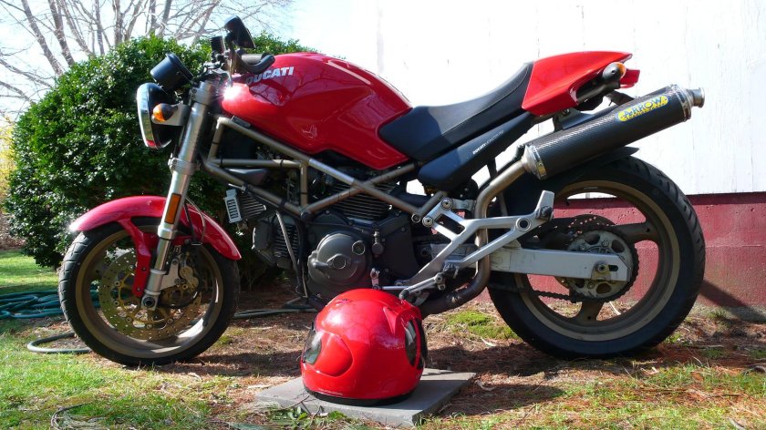 1999 ducati monster 750