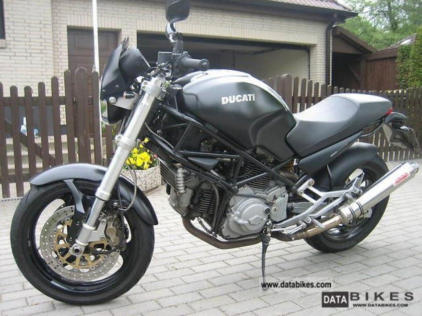 Ducati Monster 750