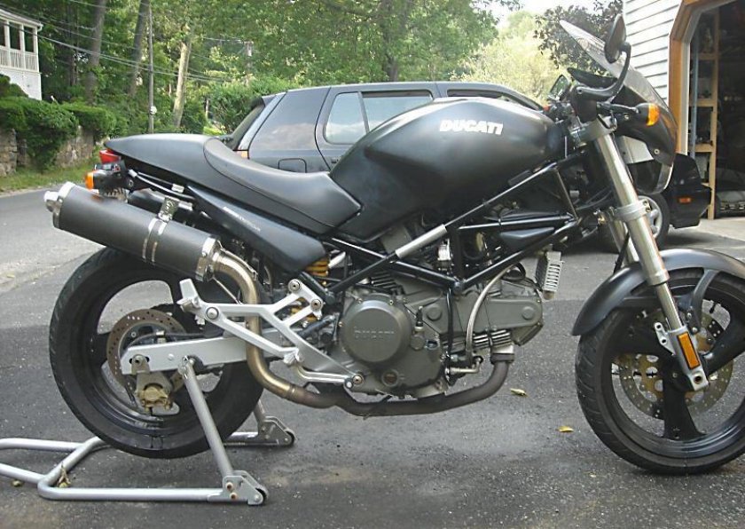 Ducati Monster 750