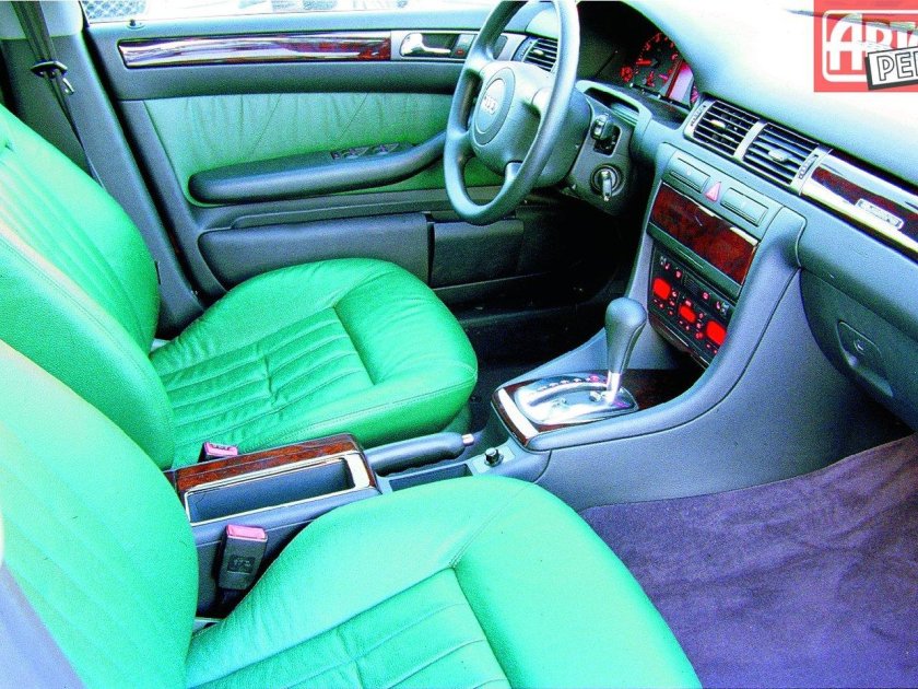 Ауди а6 зеленый салон