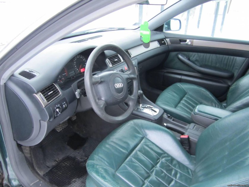 Ауди а6 с5 зеленый салон