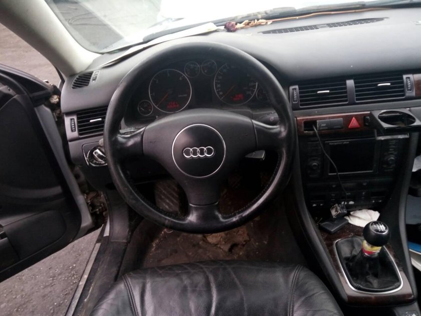 Audi a6 c5 2005 Торпедо
