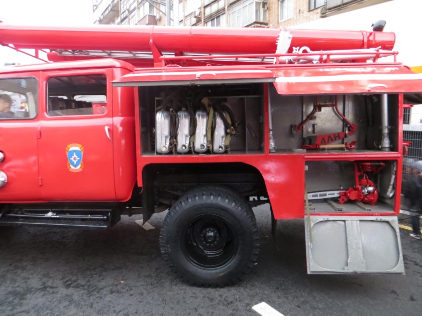 ЗИЛ 130 АНР 40