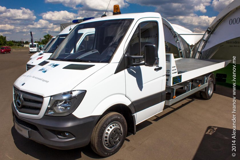 Мерседес спринтер эвакуатор