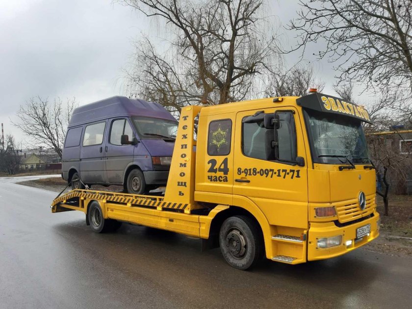Эвакуатор Мерседес Атего