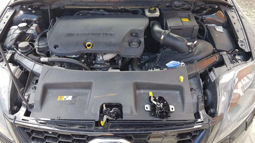 Мондео 4 2,3 под капотом