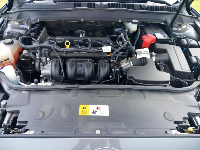 Подкапотка Форд Мондео 4 2.0