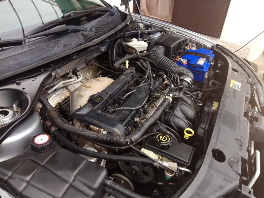 Подкапотка Форд Мондео 4 2.0