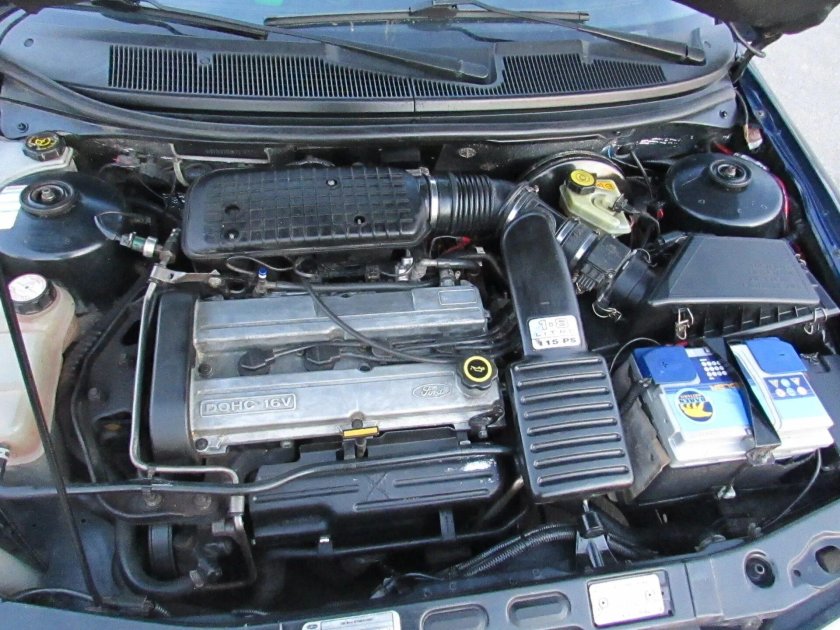 Форд Мондео 2,3 под капотом