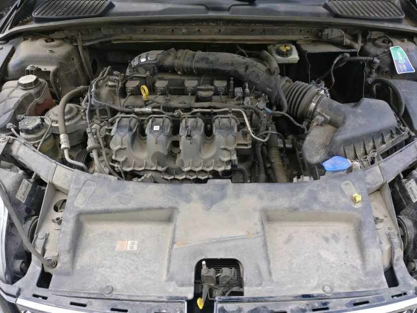 Форд Мондео 2,3 под капотом