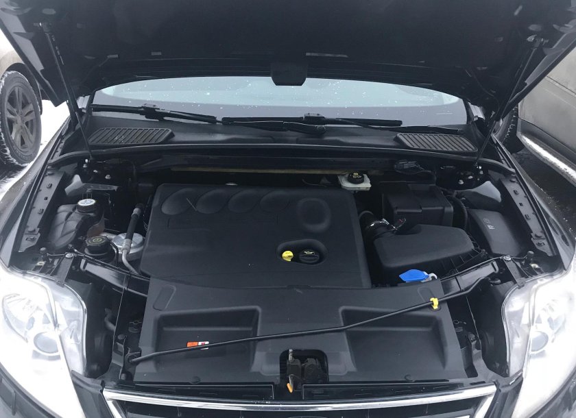 Ford Mondeo 4 капот