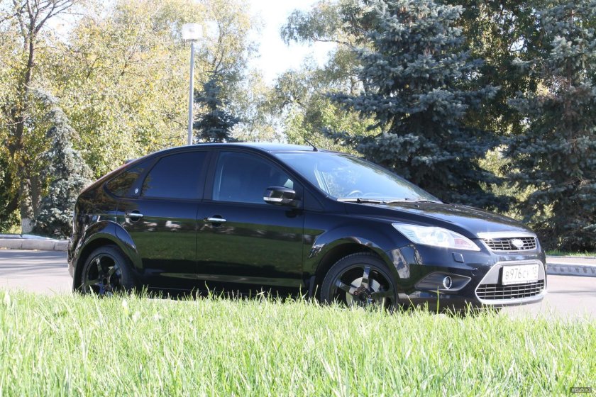 Форд фокус 2 хэтчбек черный