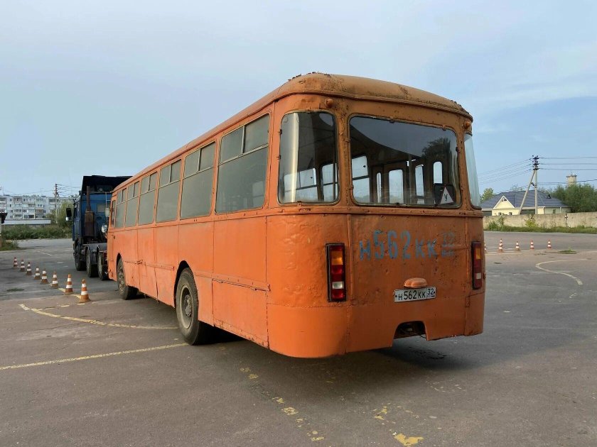 Мосретротранс