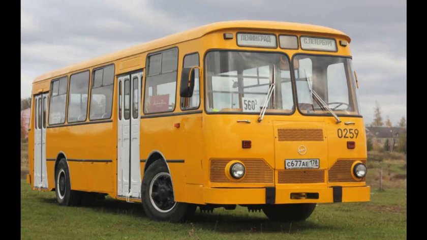 ЛИАЗ-677 автобус