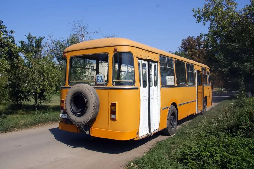 ЛИАЗ 677м