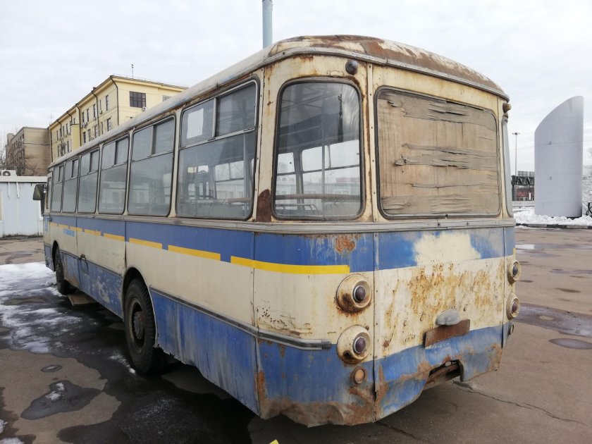 ЛИАЗ 677 ранний