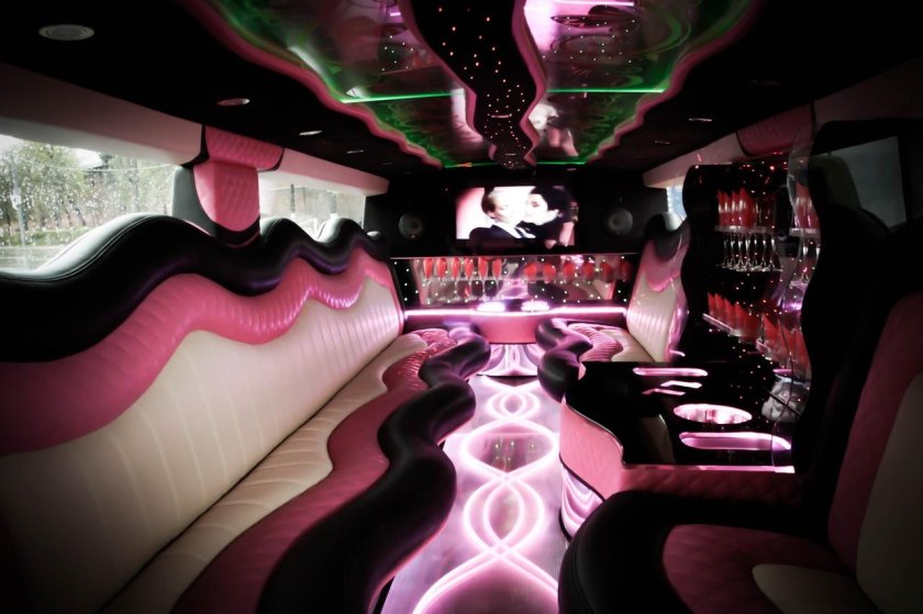 Золотой лимузин Хаммер