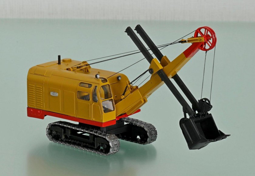 Экскаватор э-10011