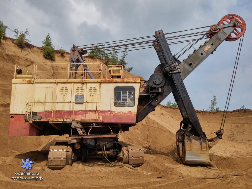 Экскаватор УЗТМ ЭКГ 5