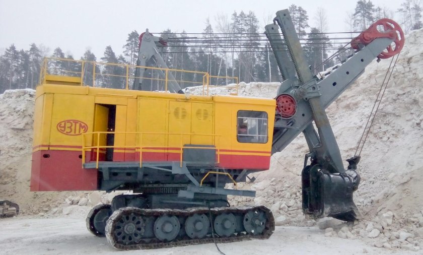 Экскаватор УЗТМ ЭКГ 5