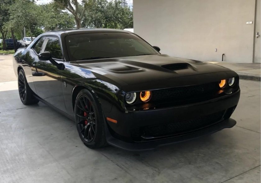 Додж Челленджер Хэллке черный