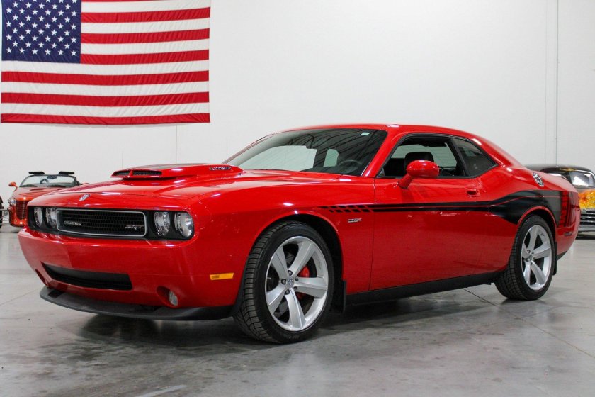 Dodge challenger srt8 2008