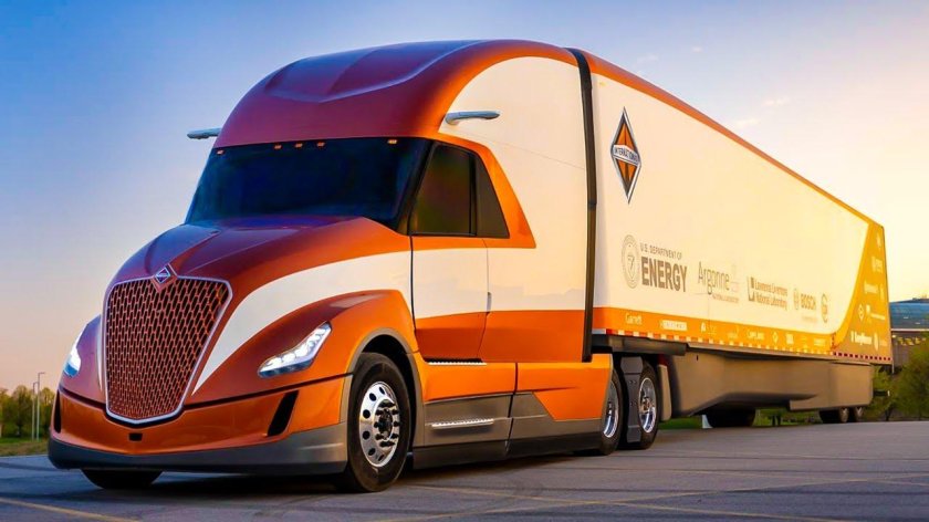 Тягачи Навистар 2022