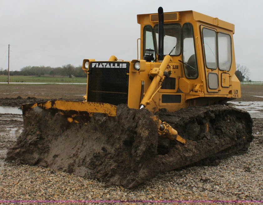 Фиат Аллис бульдозер