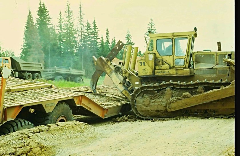 Фиат Аллис бульдозер