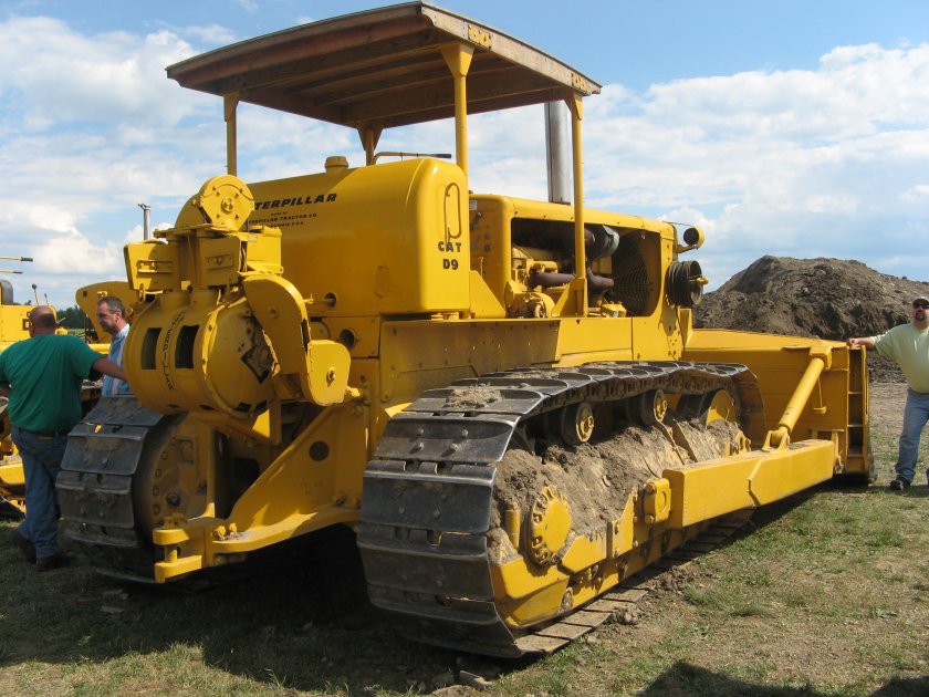 Трактор Катерпиллер 60