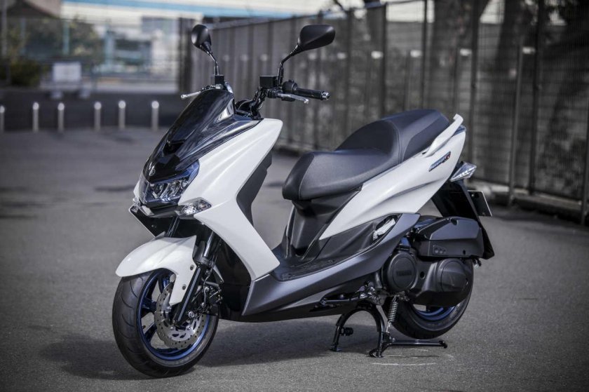 Скутер Ямаха 100 кубов