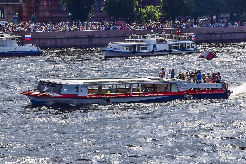 Теплоход мастер СПБ