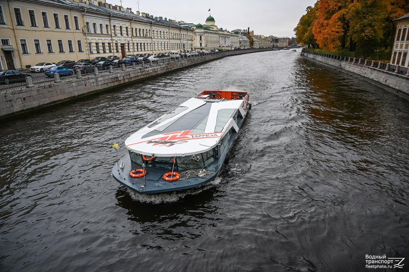 Теплоход Цеппелин Санкт-Петербург
