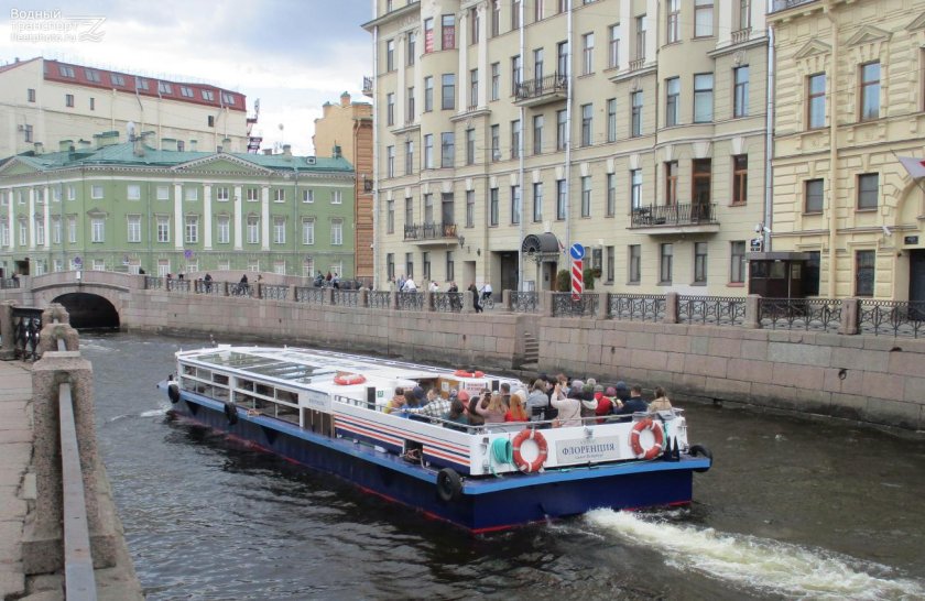 Водный транспорт СПБ 2022