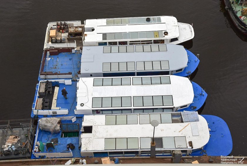 Теплоход симфония СПБ