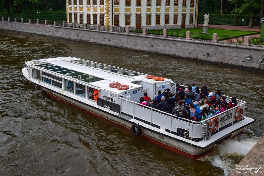 Теплоход гармония санкт-петербург