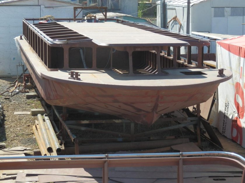 Судно Гладиатор