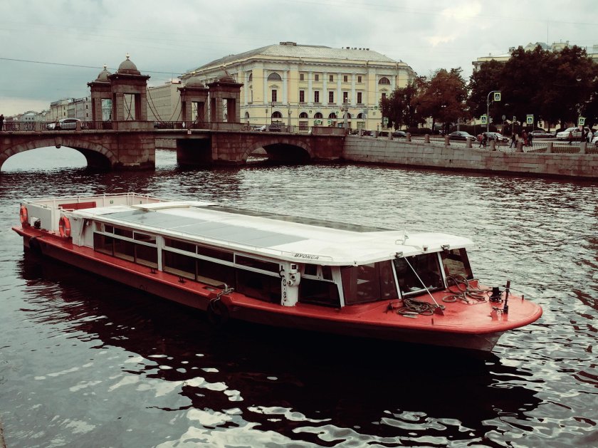 Теплоход Фонтанка СПБ