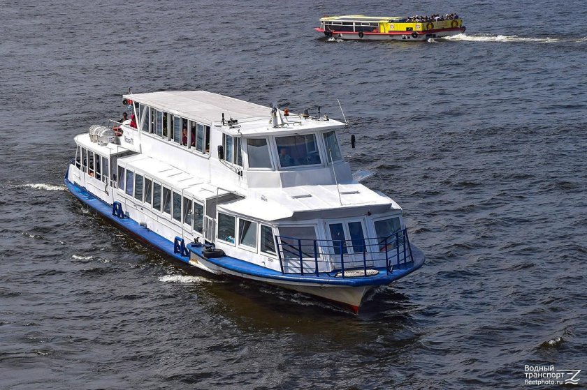 Москва 178 теплоход СПБ