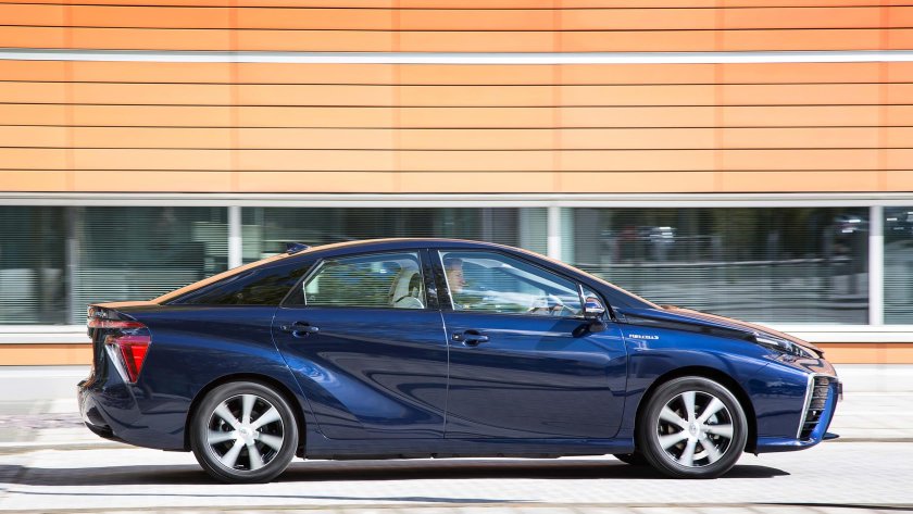 Тойота Мирай концепт