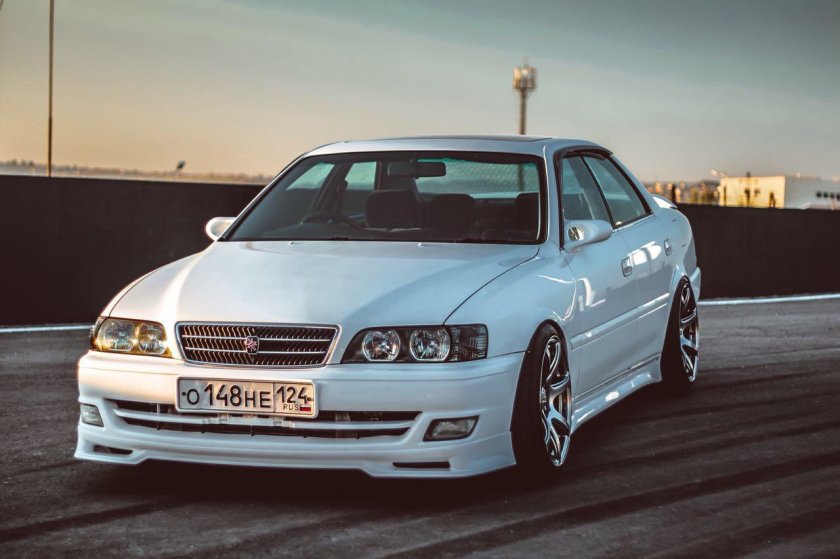Toyota Chaser 100