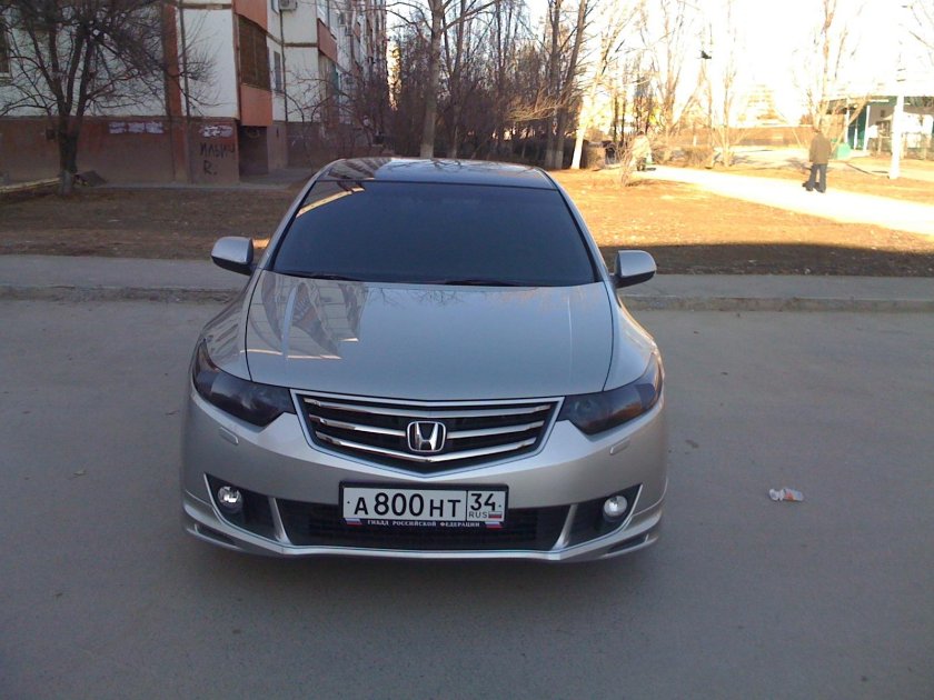 Honda Accord 8 серебристый