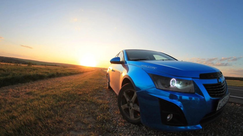Chevrolet Cruze синий