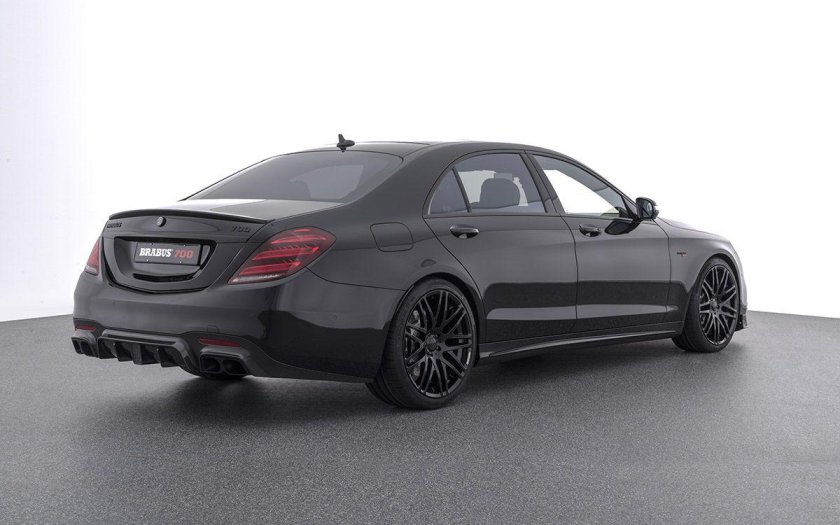 Мерседес Брабус 700