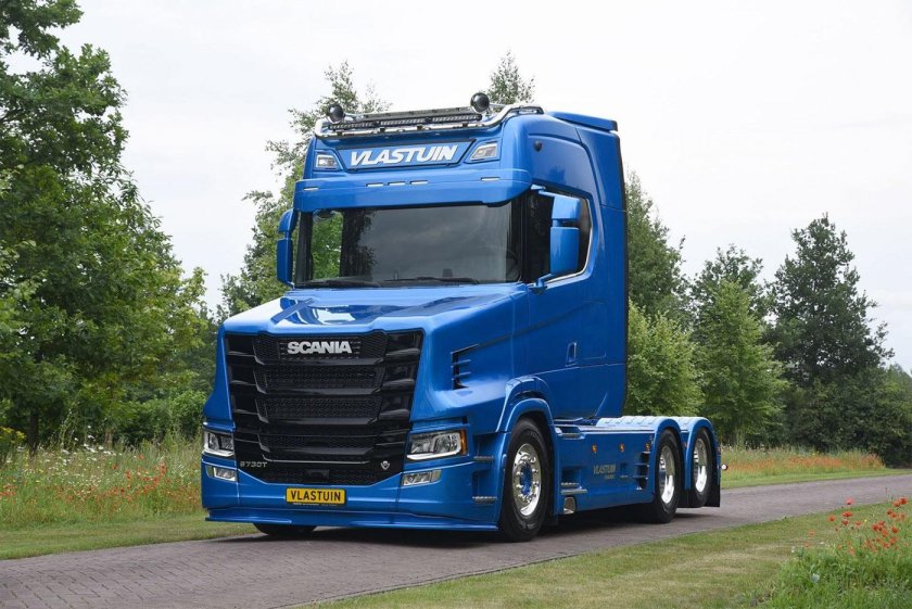 Scania s730 8x4